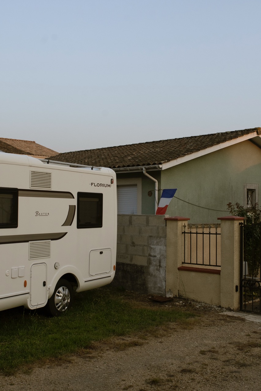 West-Belgique, analogue photograph of a house, second view